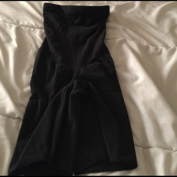 Spanx by Sarah Blakely - Picture 3 of 4